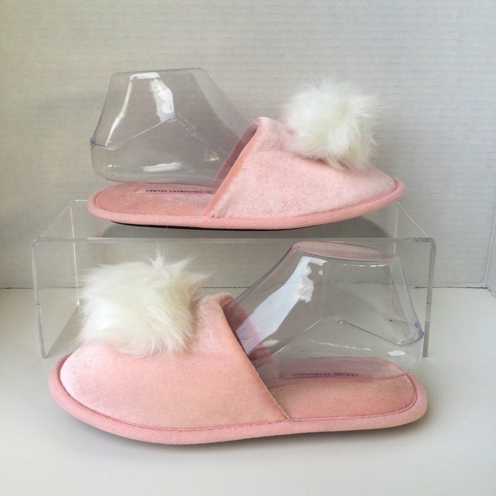 Victoria’s Secret Pink Velvet Winter Fur Pom Pom Lounge Home Slippers Slip on VS